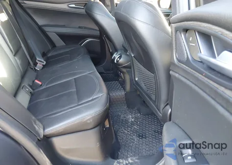 2022 Alfa Romeo Stelvio Ti Awd z USA, uszkodzony, nr VIN ZASPAKBN0N7D37161